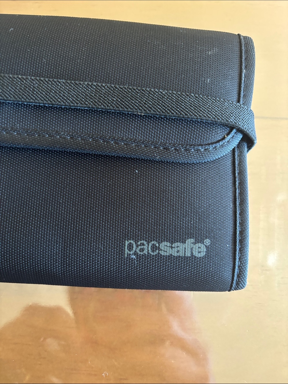 PACSAFE Wallet - Picture 3 of 8